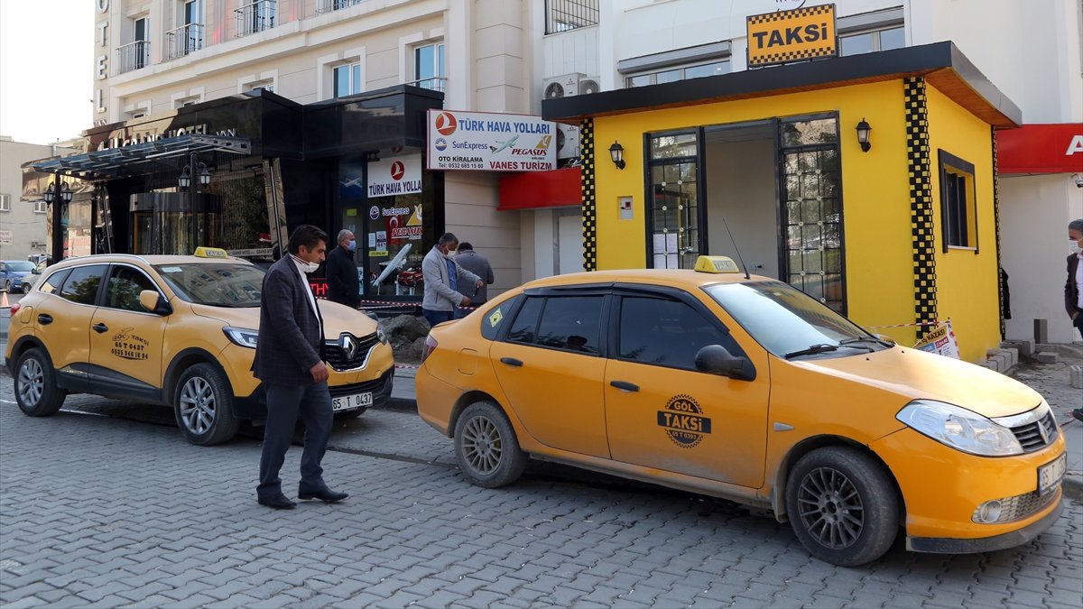 Van'da taksi durakları yenileniyor