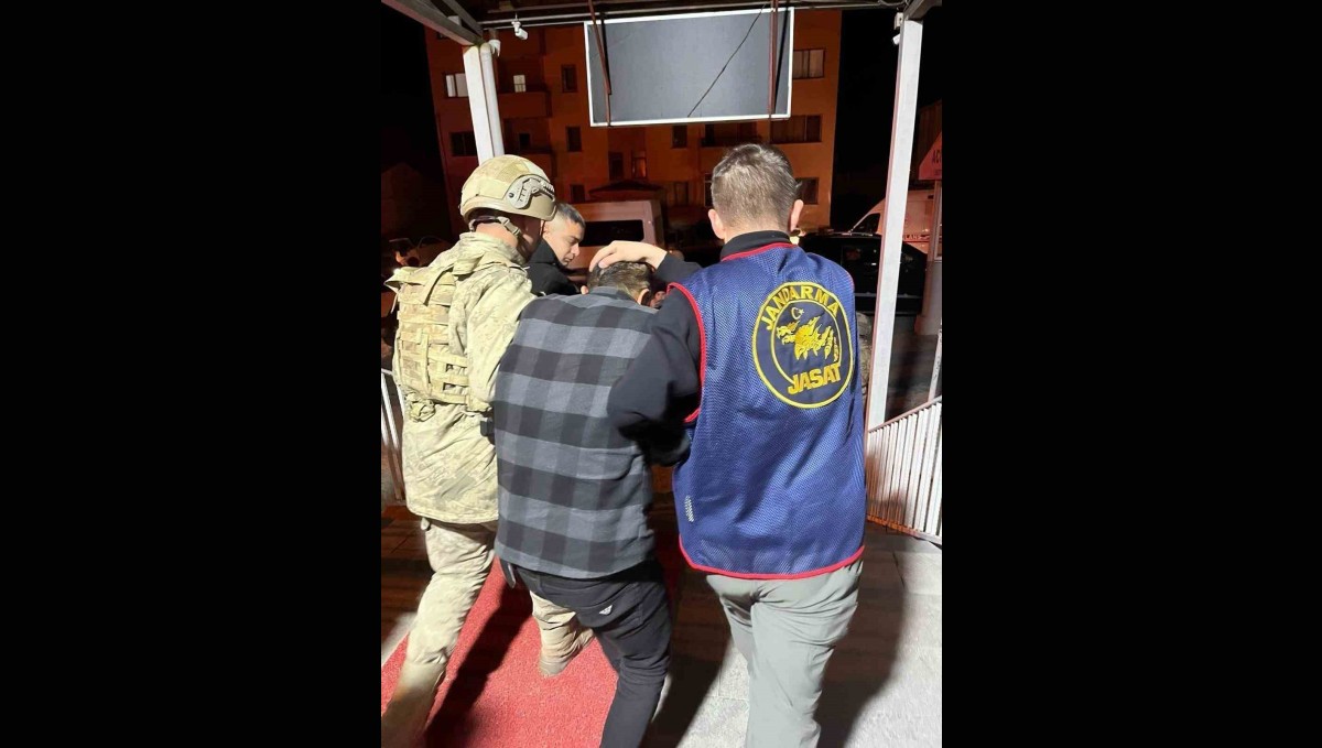 Van'da 'Tasarlayarak öldürme' suçundan 36 yıl 11 ay 10 gün kesinleşmiş hapis cezası bulunan şahıs yakalandı