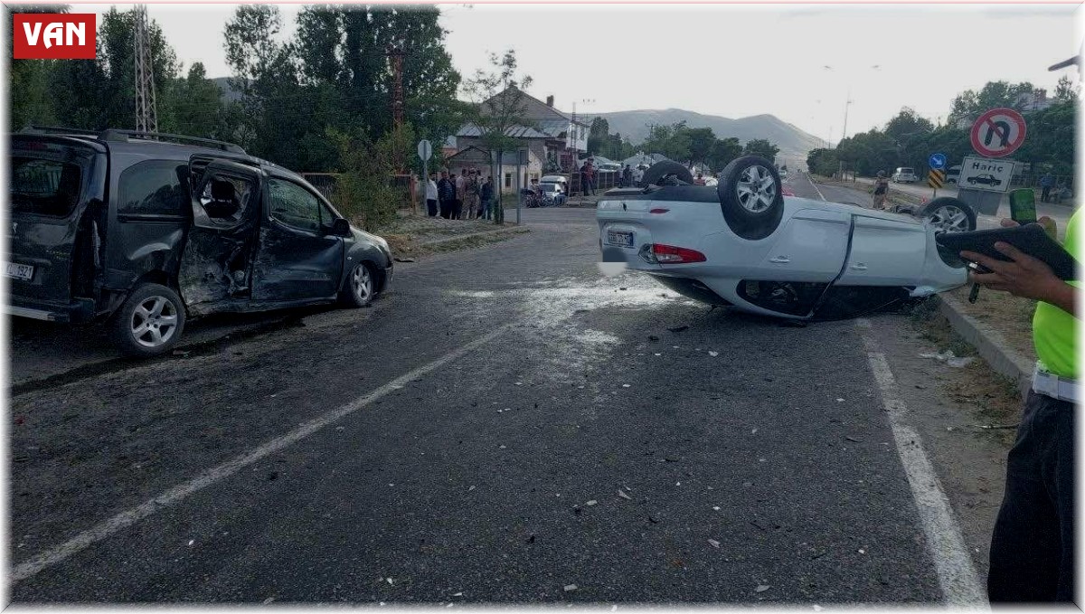 Van'da trafik kazası: 7 yaralı