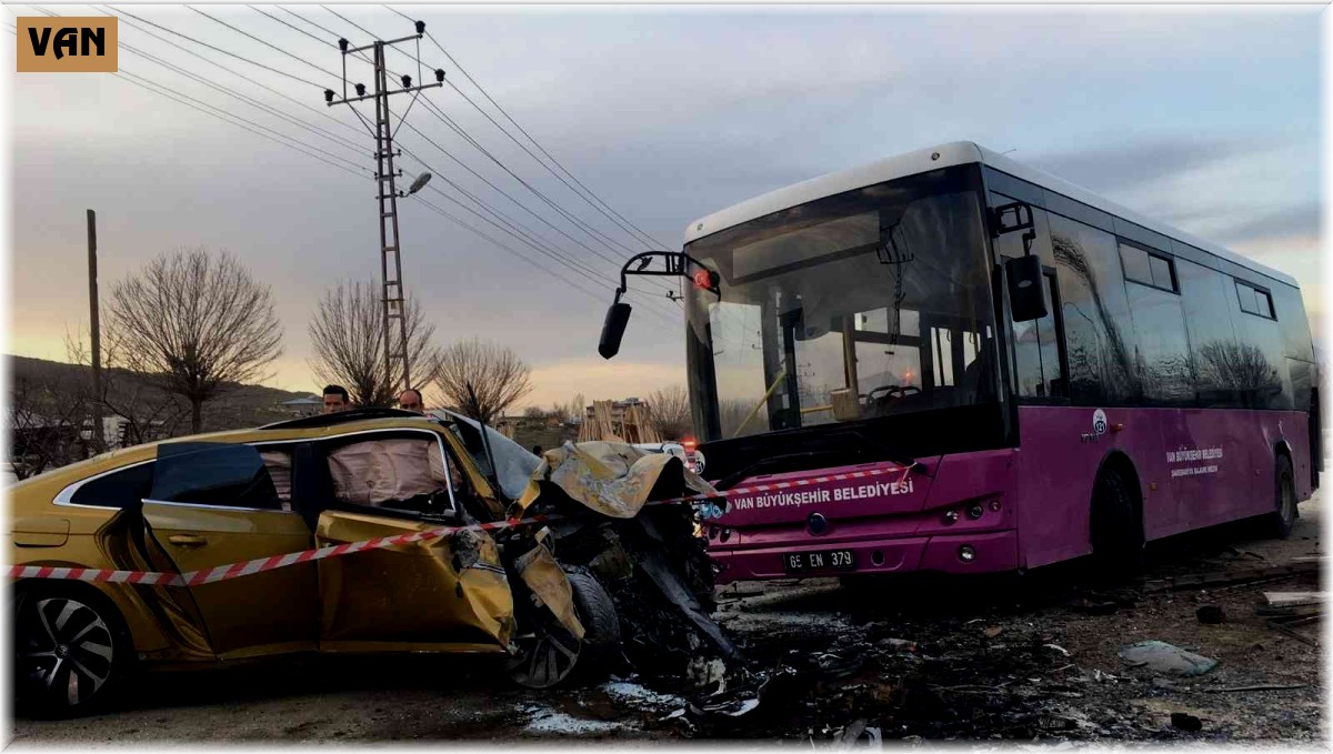Van'da trafik kazasının görüntüsü ortaya çıktı
