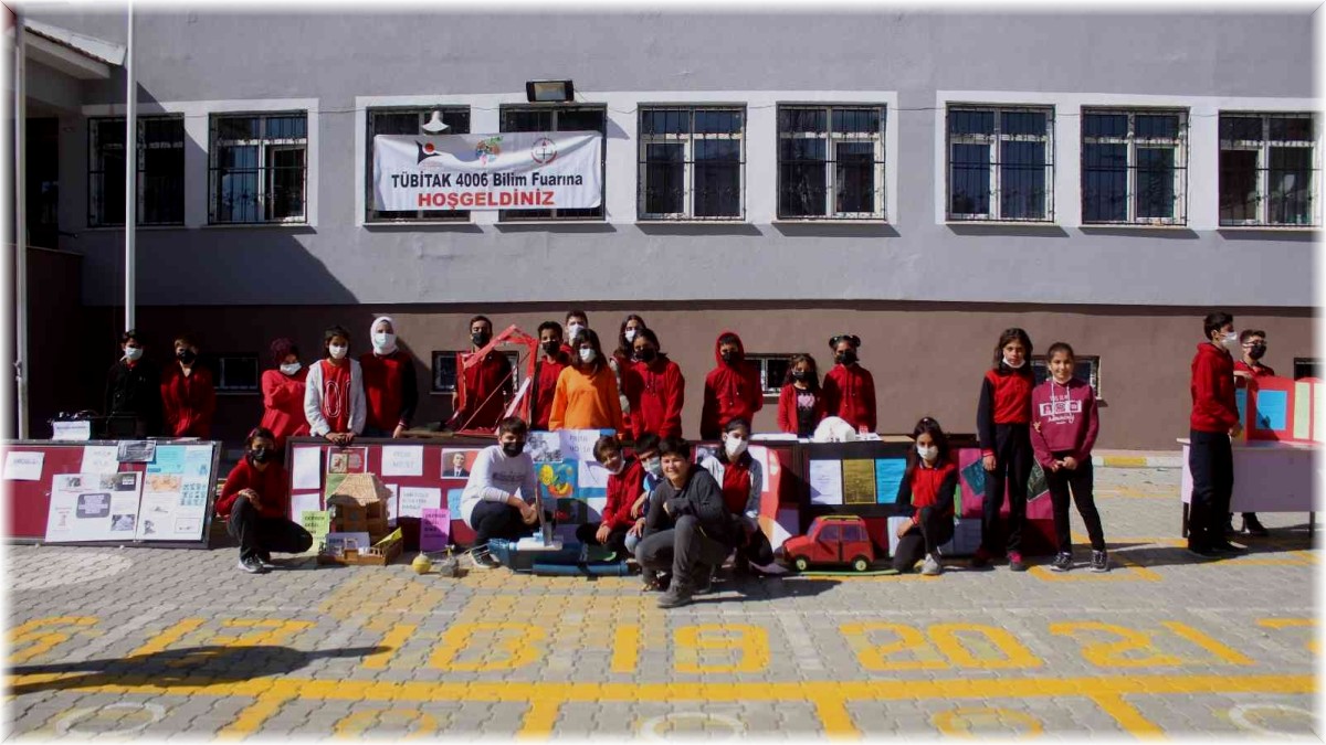 Van'da TÜBİTAK 4006 Bilim Fuarı