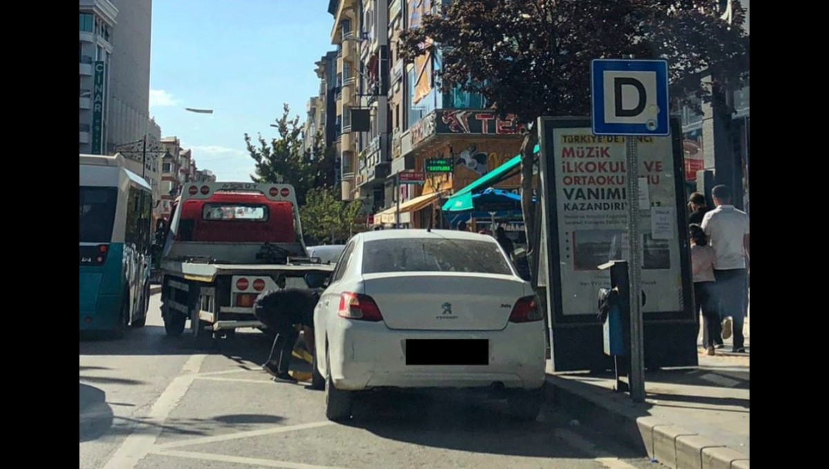 Van'da usulsüz park edilen araç sürücülerine ceza yağıyor