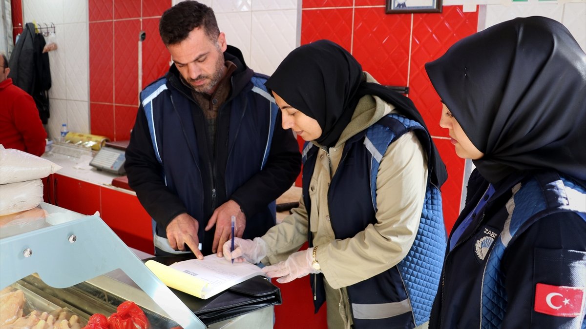 Van'da zabıta ekipleri kasapları denetledi