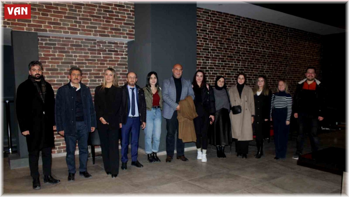 Van'daki öğretmenler "Aybüke; Öğretmen Oldum Ben" filmini izledi