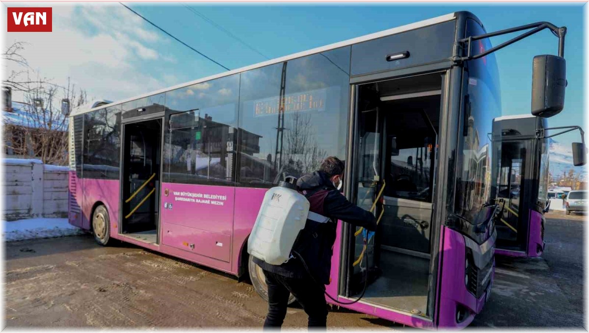 Van'daki toplu taşıma araçları dezenfekte edildi