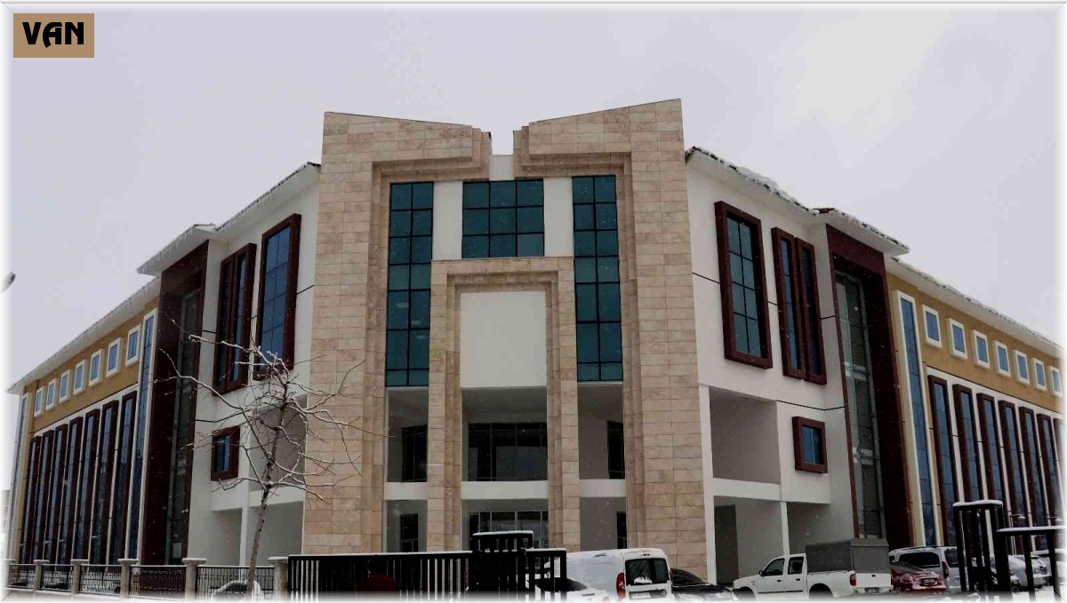 Van Defterdarlığı yeni hizmet binasına taşındı