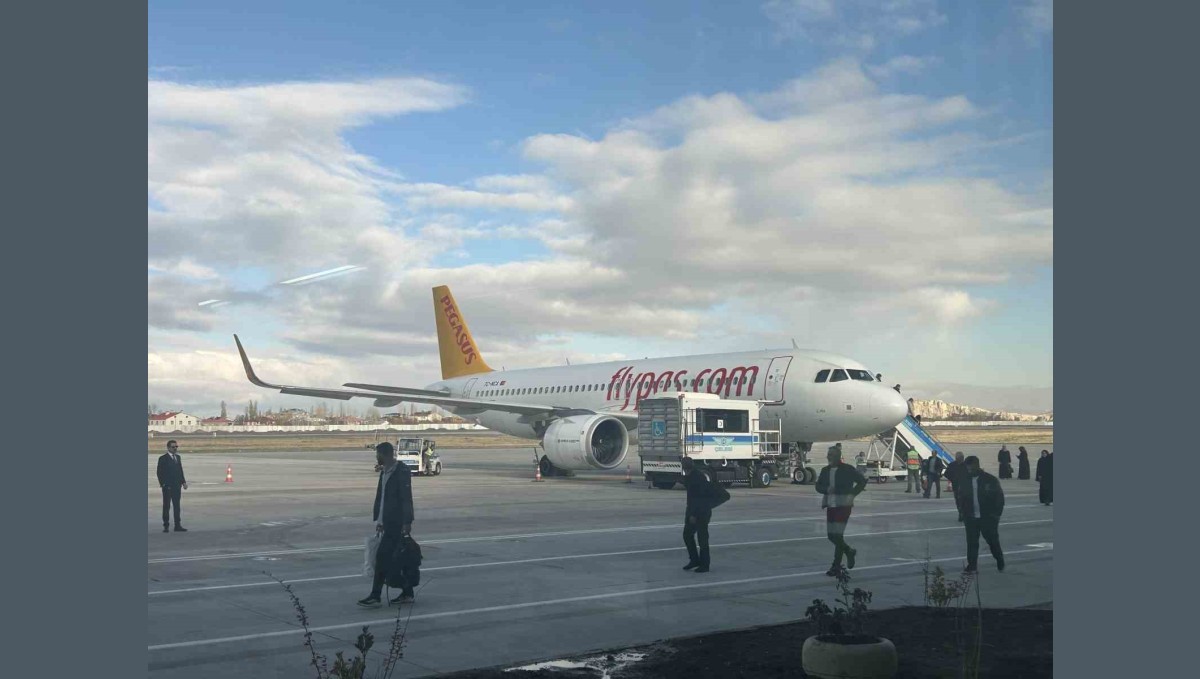 Van Ferit Melen Havalimanında uçuşlar yeniden başladı