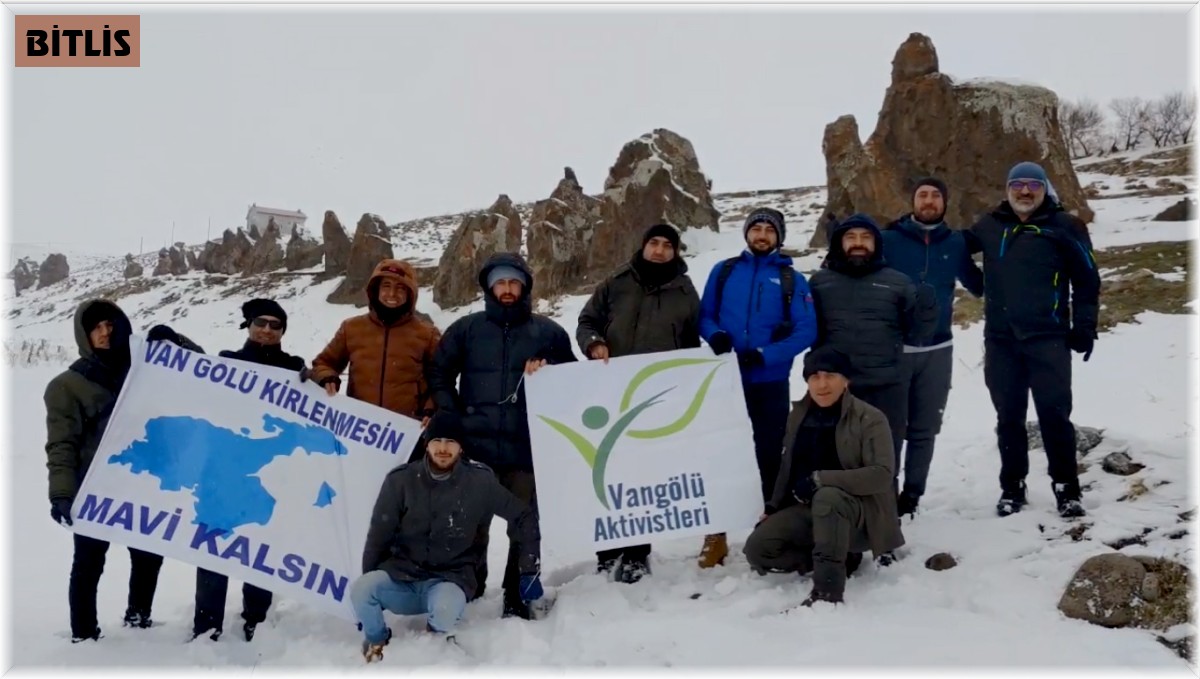 Van Gölü Aktivistleri Derneği Başkanı Özel: "Nemrut'un develerini koruyarak turizme kazandırmalıyız"