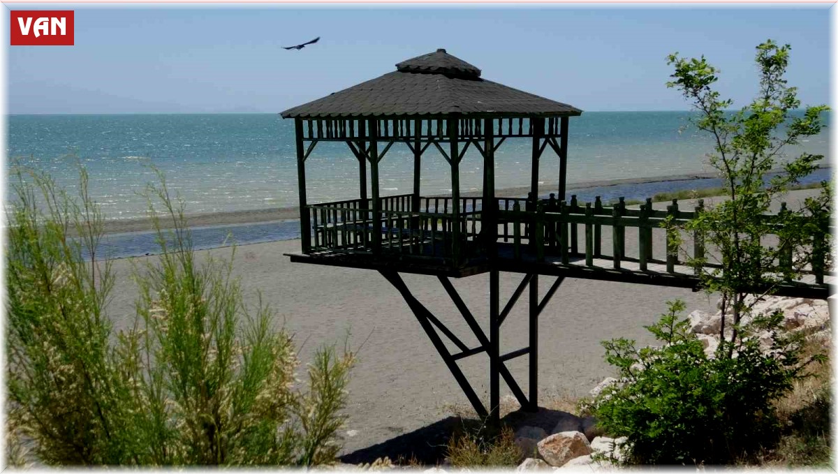 Van Gölü Havzası'nda mevsimler yer değiştirdi