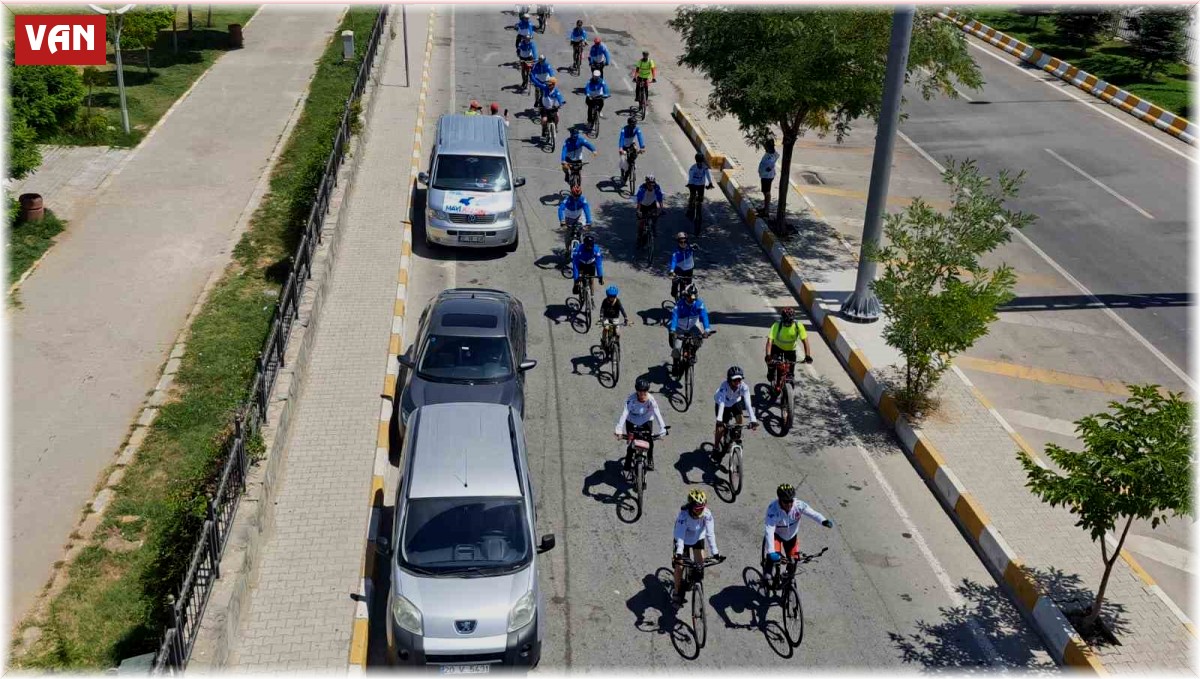 Van Gölü için 7 gün pedal çevirecekler