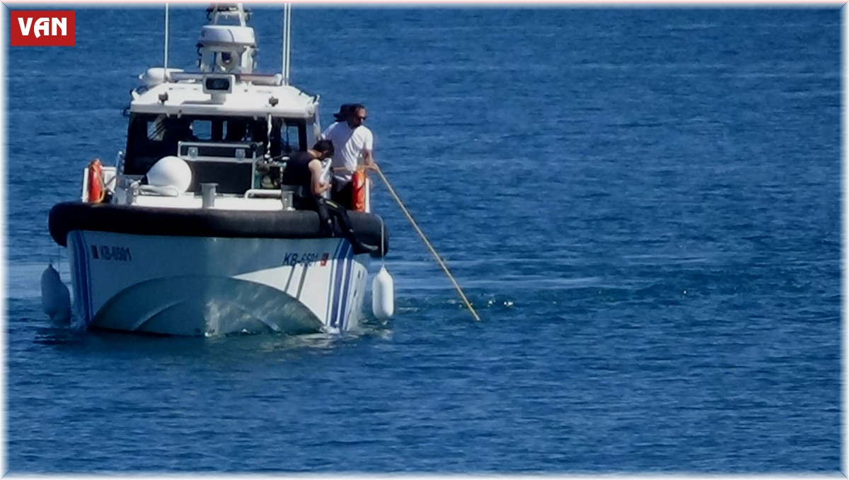 Van Gölü'nde kaybolan gencin cesedi 9'uncu günde bulundu