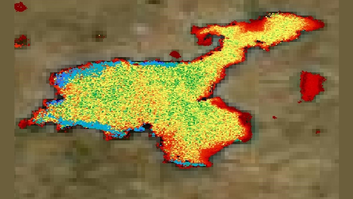 Van Gölü'ndeki kirlilik uydu görüntülerine yansıdı