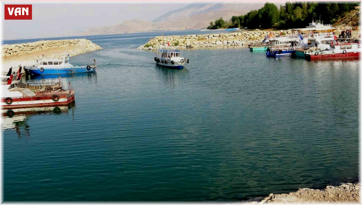 Van Gölü sahilindeki Dereağzı Limanı yenilendi