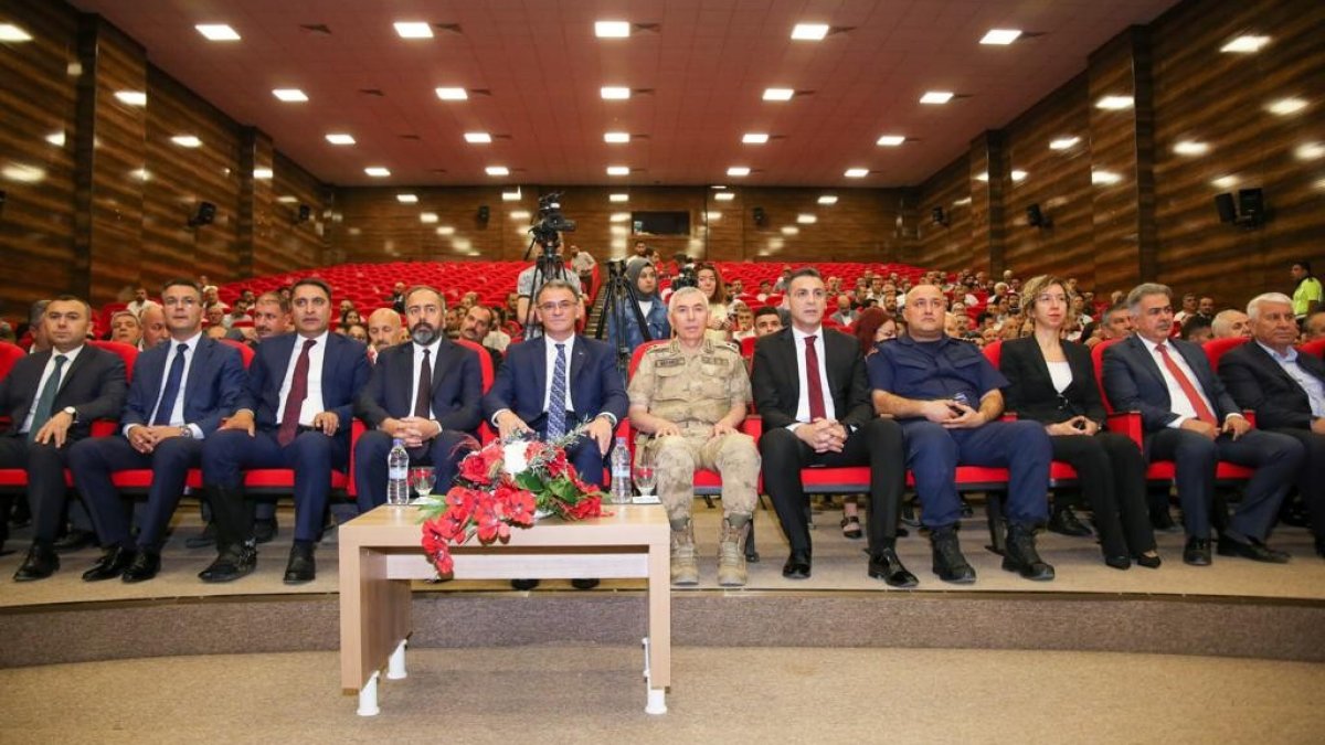 Van'ın geleceği çalıştayı değerlendirme toplantısı yapıldı