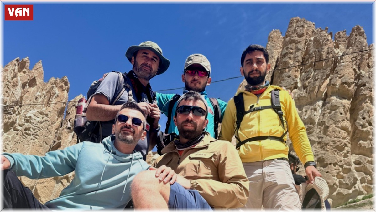 Van'ın peribacaları hayran bırakıyor