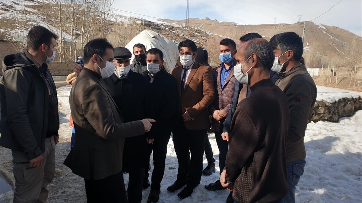 Van'ın Saray Kaymakamı Ataman, ilçede çeşitli ziyaretlerde bulundu