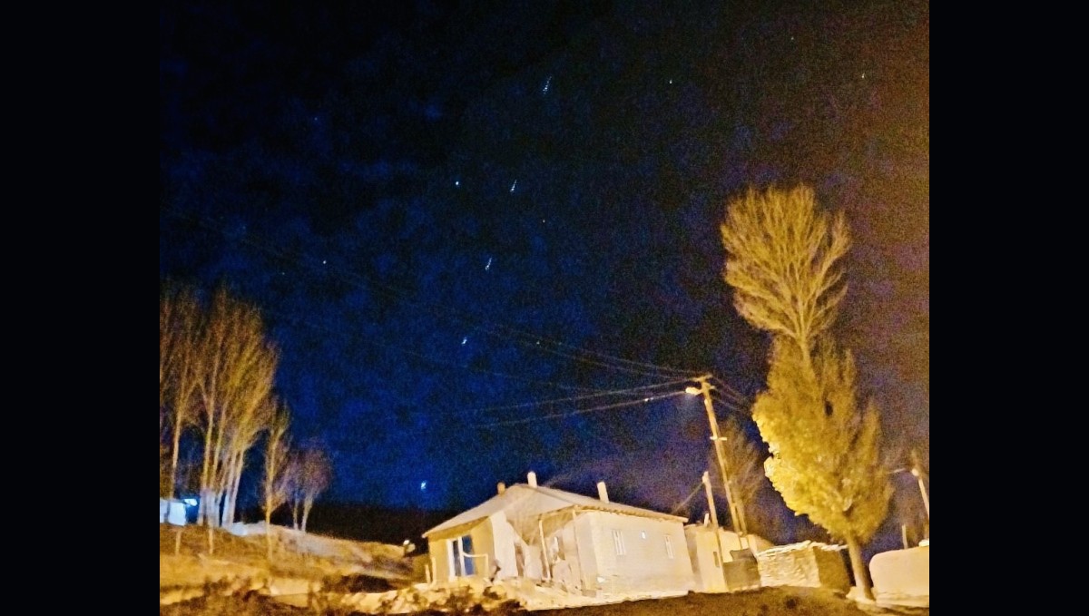 Van'ın üç ilçesinde Starlink kuyruğu görüldü