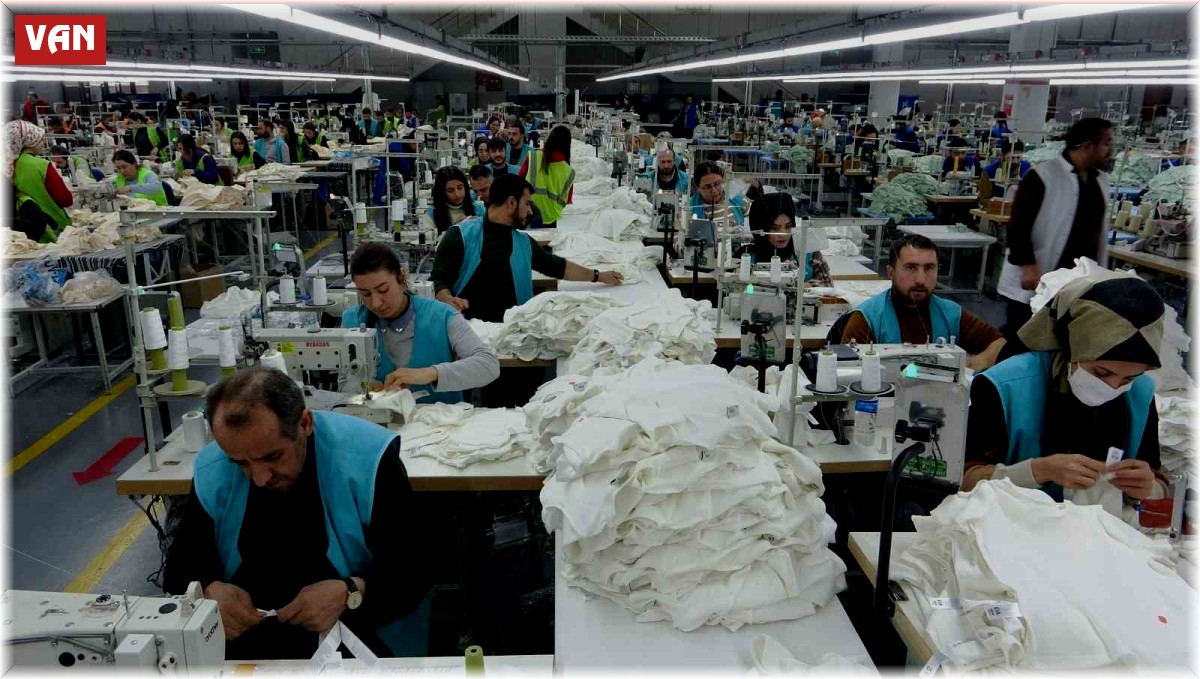 Van OSB'de üretilen tekstil ürünleri ihraç ediliyor