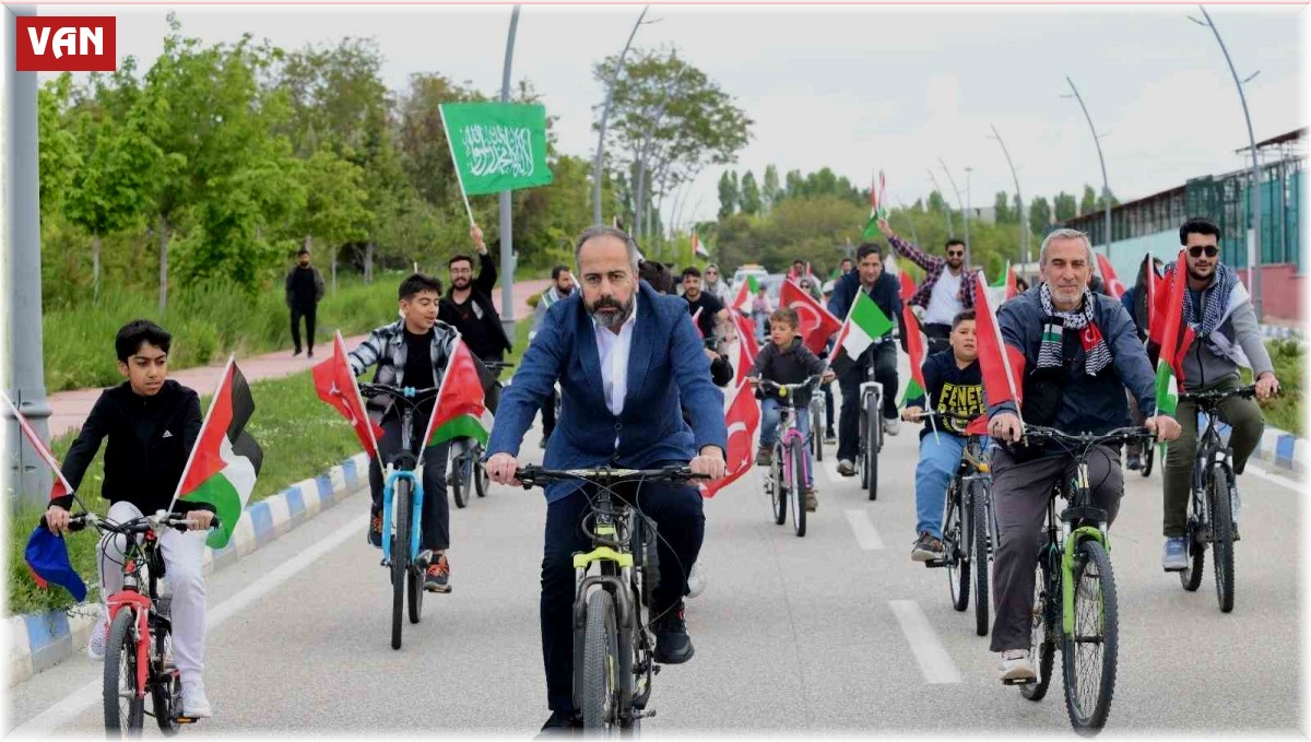 Van YYÜ öğrencileri Gazze'ye destek protestolarını sürdürüyor