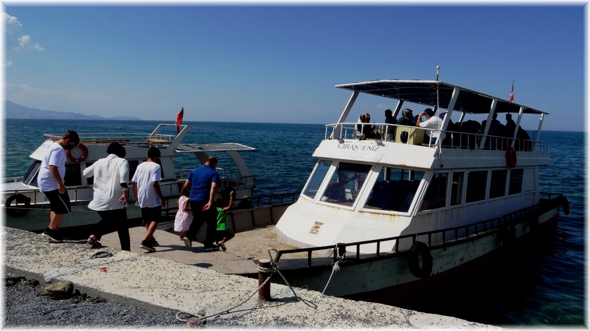 Van’da turizmciler işlerin açılmasını bekliyor