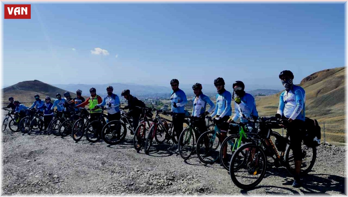 Vangölü Aktivistleri Derneği sağlıklı bir yaşam için pedal çevirdi