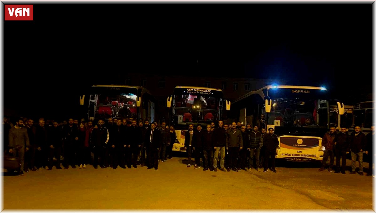 Vanlı 132 gönüllü öğretmen destek için deprem bölgesine gitti