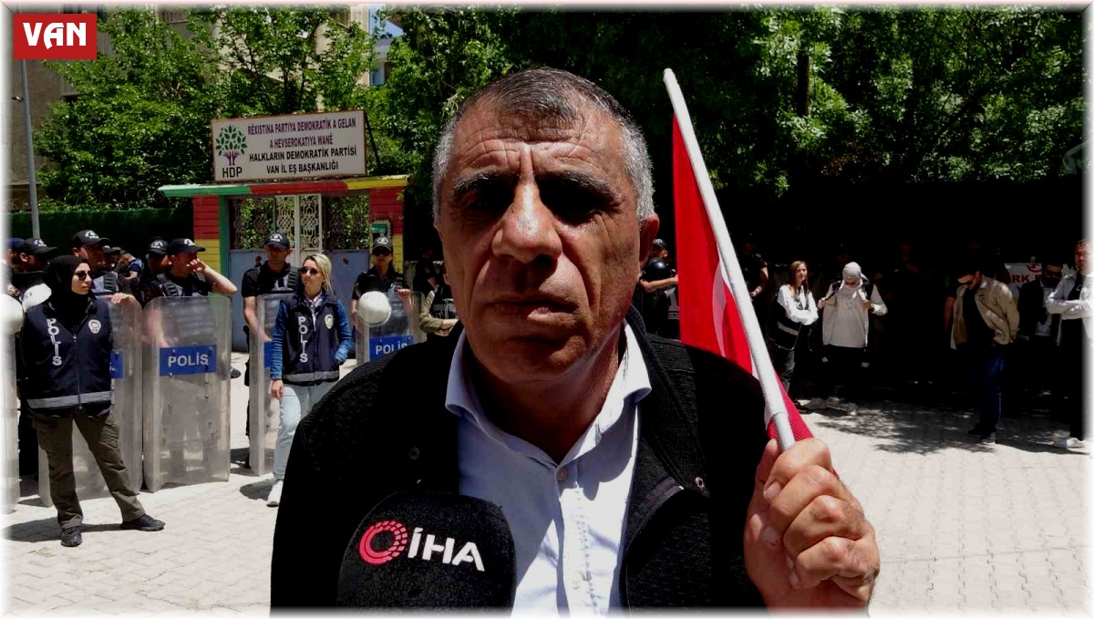 Vanlı aileler: "54 çocuğun kanına giren Selahattin Demirtaş siyasetçi değildi"