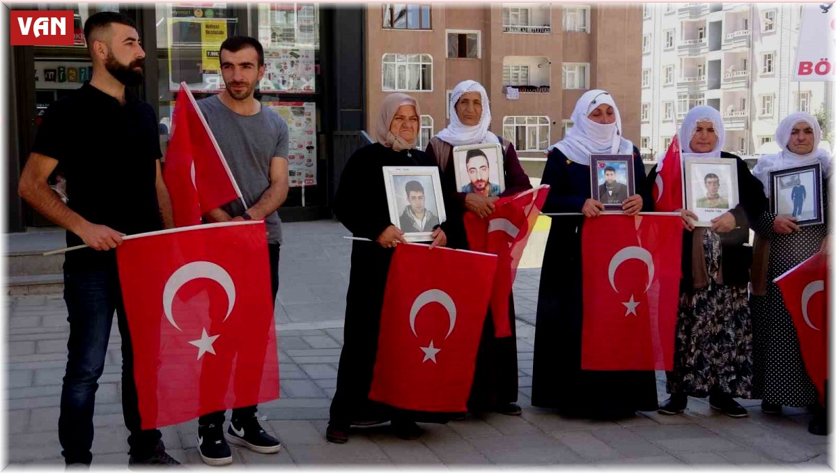 Vanlı ailelerin evlat nöbeti 62'nci haftasına girdi