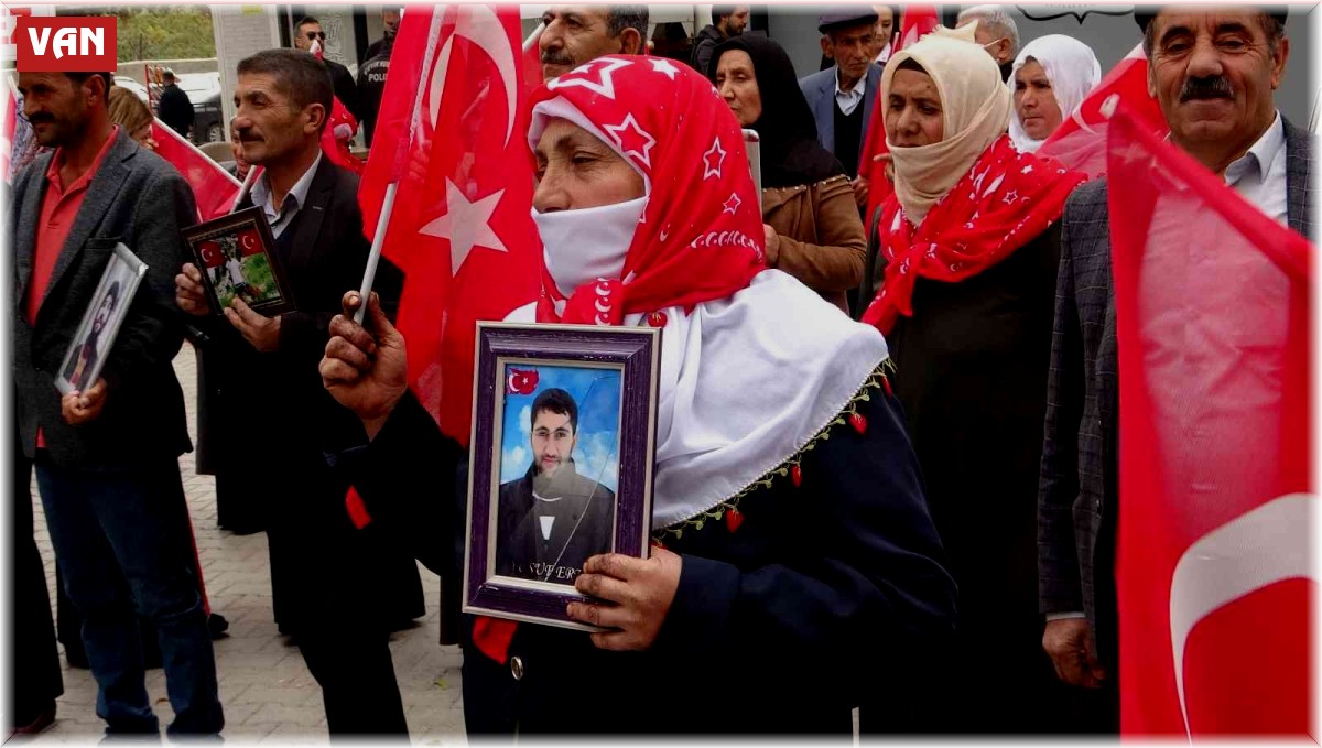 Vanlı ailelerin evlat nöbeti devam ediyor