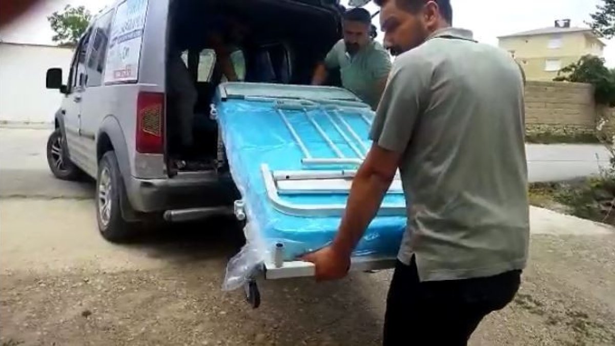 Vanlı Amca'dan yatalak hastaya otomatik yatak