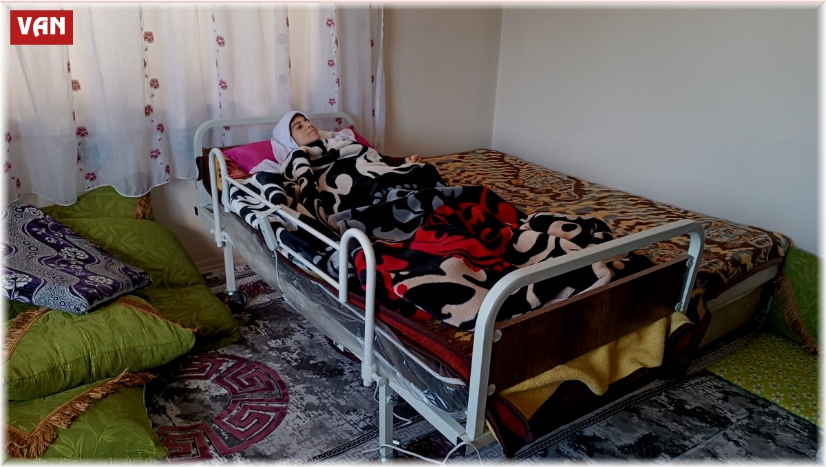 Vanlı Amcan Derneğinden Kadriye Teyze'ye hasta yatağı