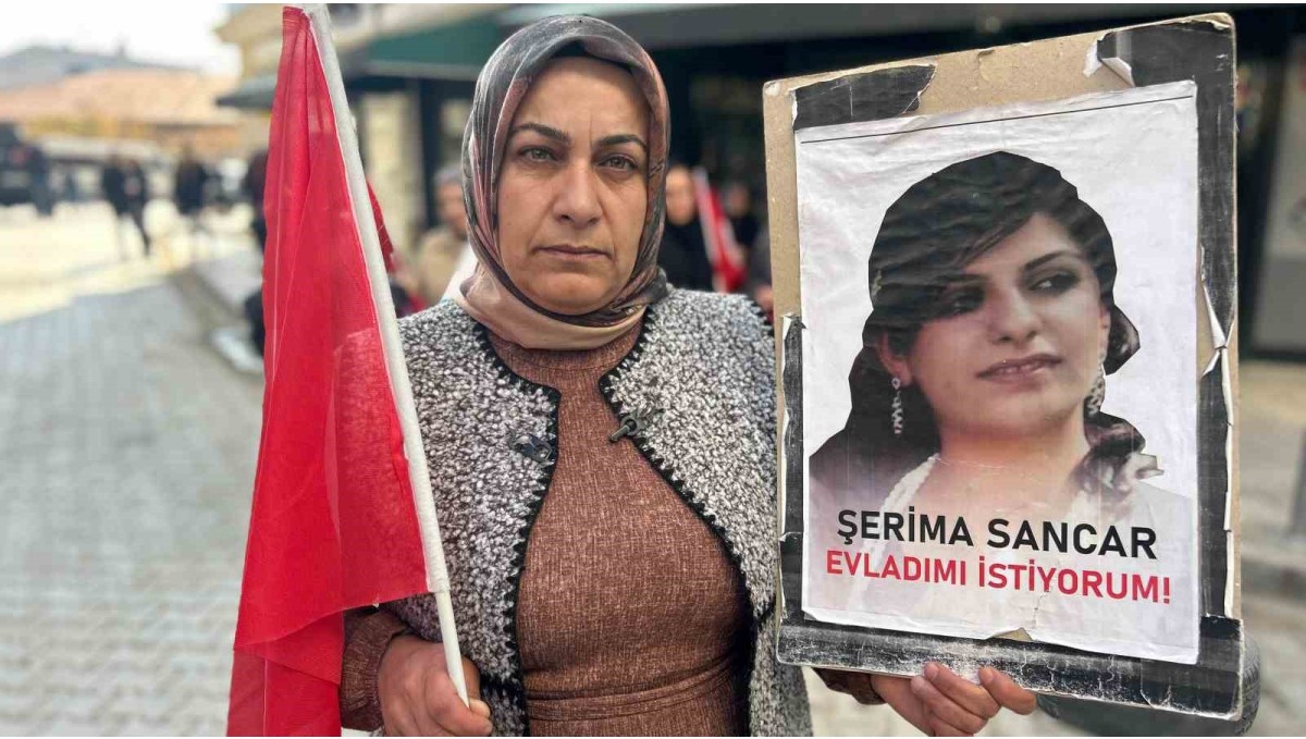 Vanlı anne: "Artık evlatlarımızı değil, silahları gömsünler"