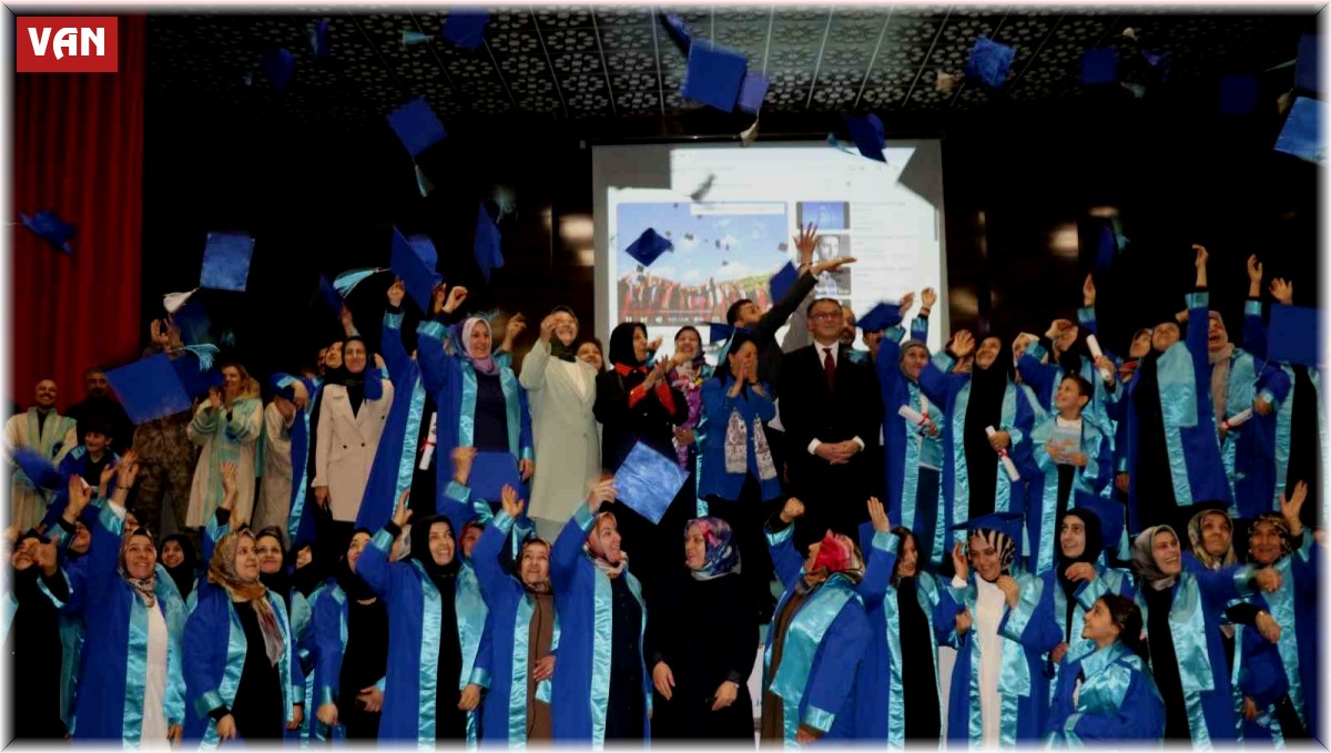 Vanlı annelerin kep atma sevinci