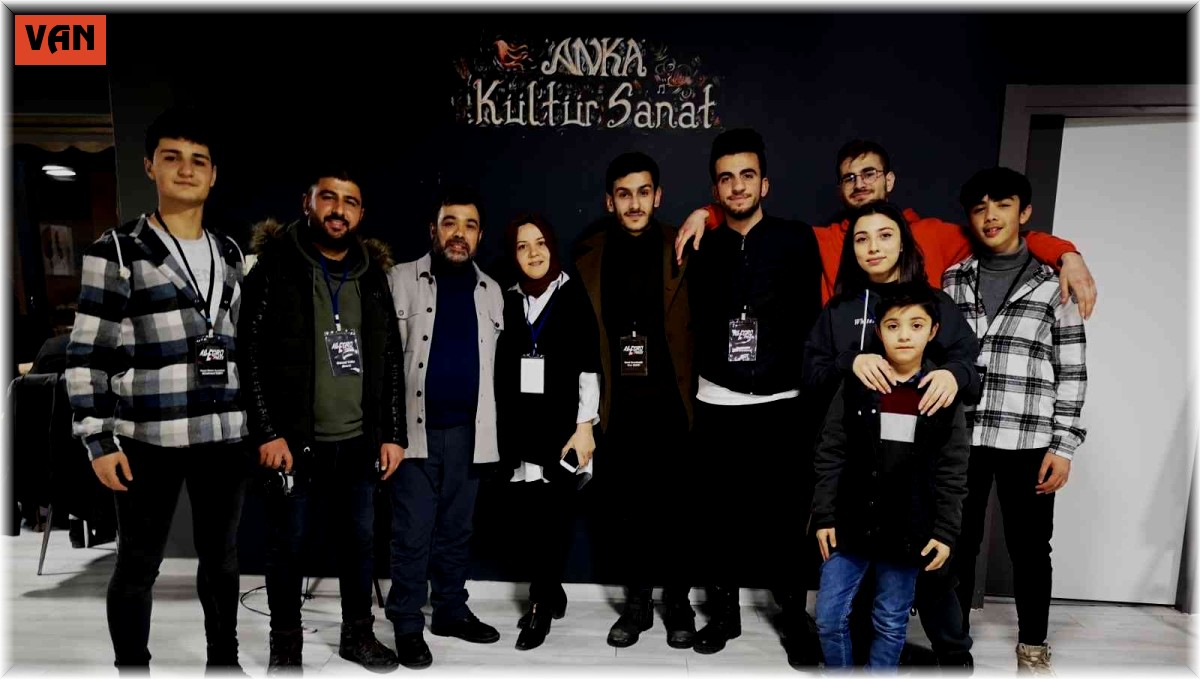 Vanlı fenomen takipçileri ile buluştu