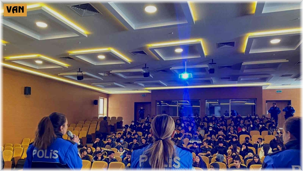 Vanlı öğrenciler Vanlı çocukların kahramanlığını izledi