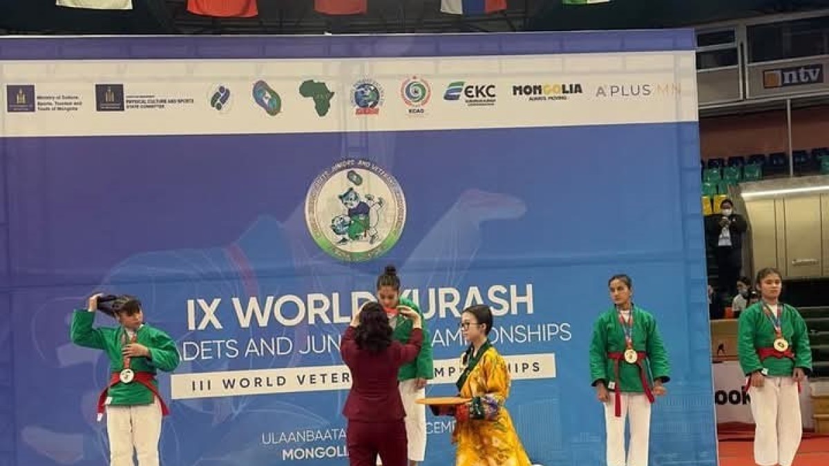 Vanlı Sinem dünya şampiyonu oldu