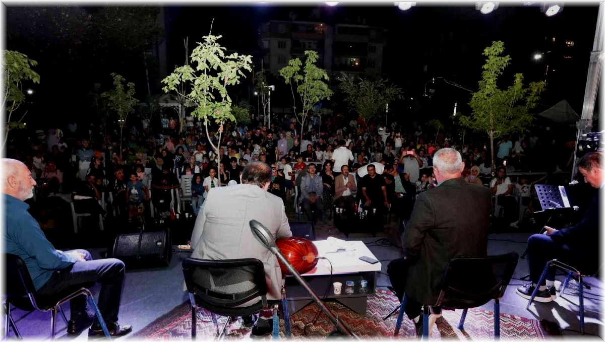 Vanlılar türkü sefası programında buluştu