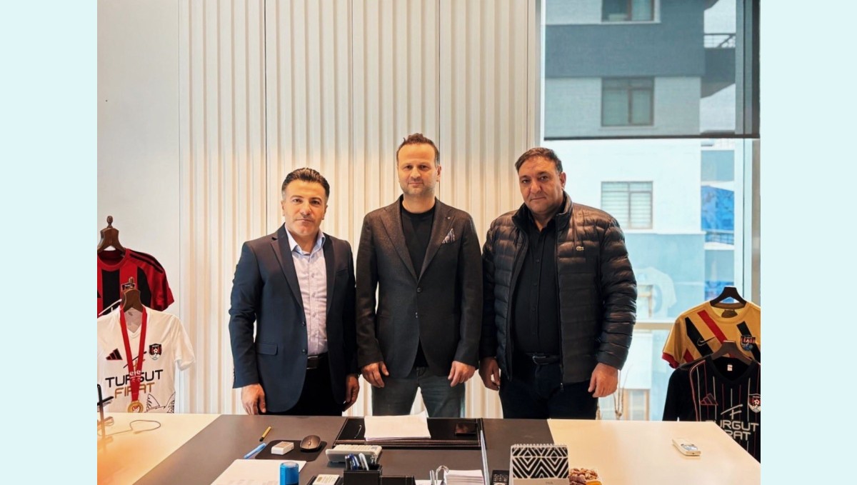 Vanspor, Osman Zeki Korkmaz ile anlaştı