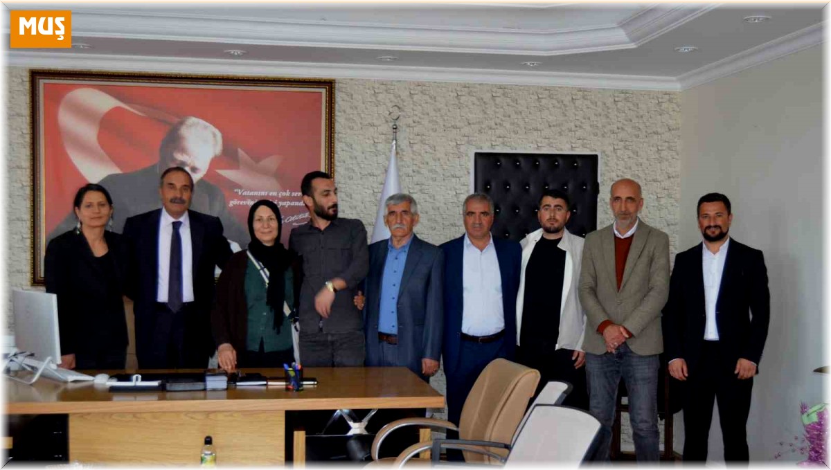 Varto Belediye Başkanı mazbatasını aldı