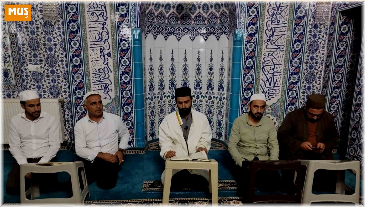 Varto'da "Mevlid-i Nebi ile Camiler ve Din Görevlileri Haftası" kutlandı