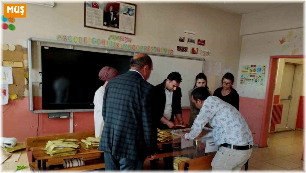 Varto'da sandıklar açıldı