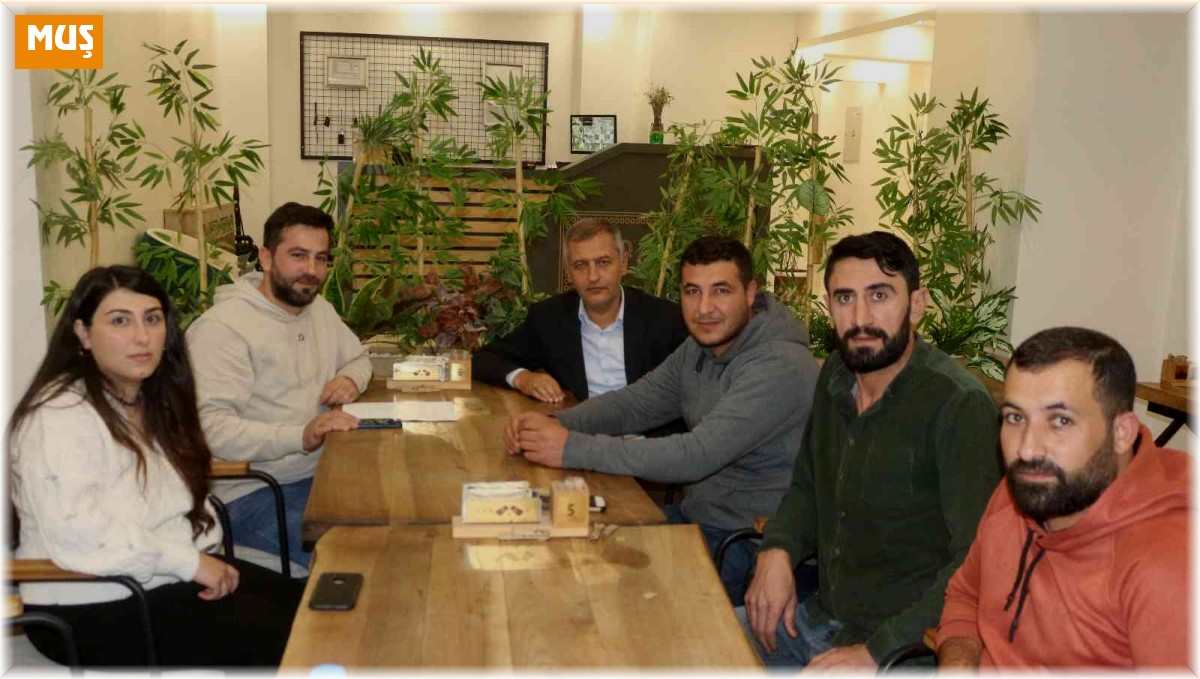 Varto'da sokak hayvanları sorunu masaya yatırıldı