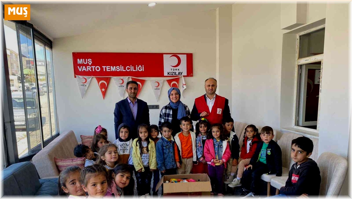 Vartolu minikler Kızılayı öğrendi