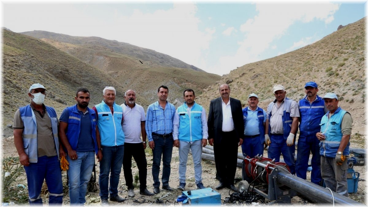 VASKİ Genel Müdürü Kaplan ve mahalle muhtarları İspiriz Dağı’nda devam eden çalışmaları inceledi