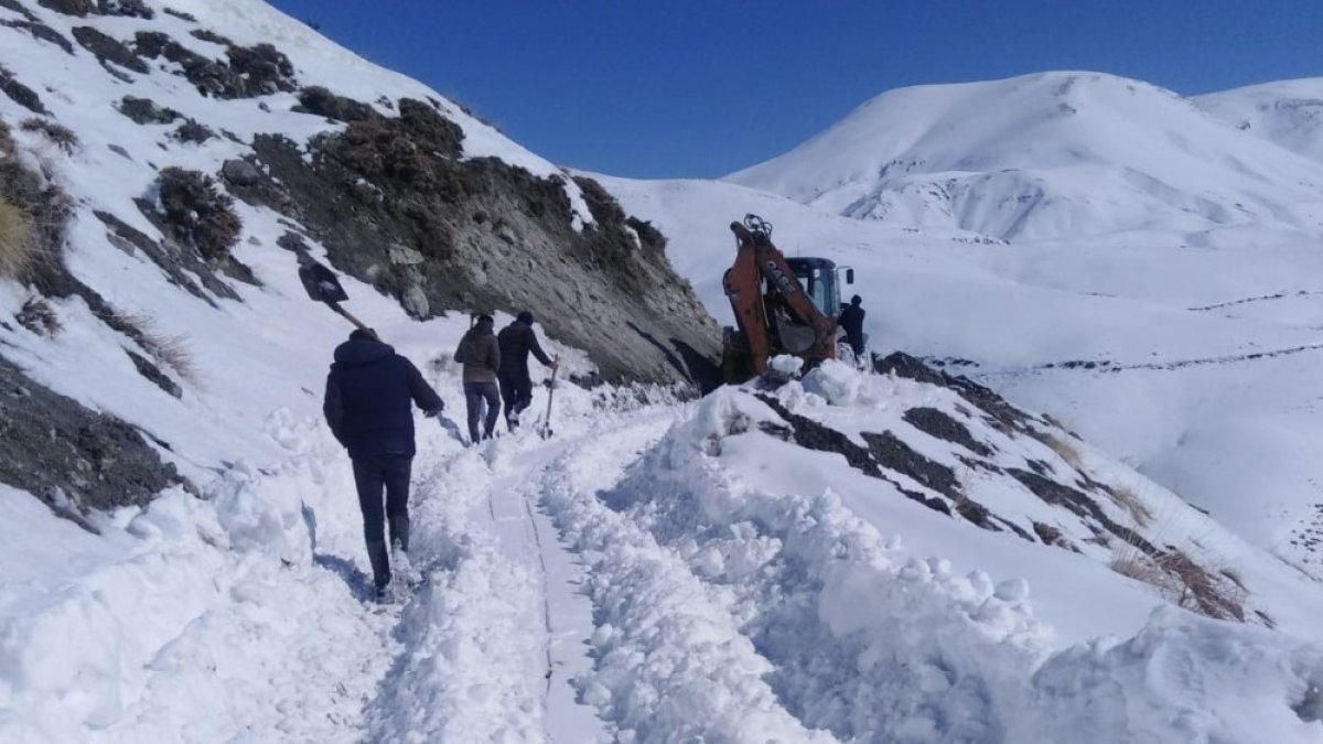 VASKİ, kar kış demeden hizmete devam ediyor