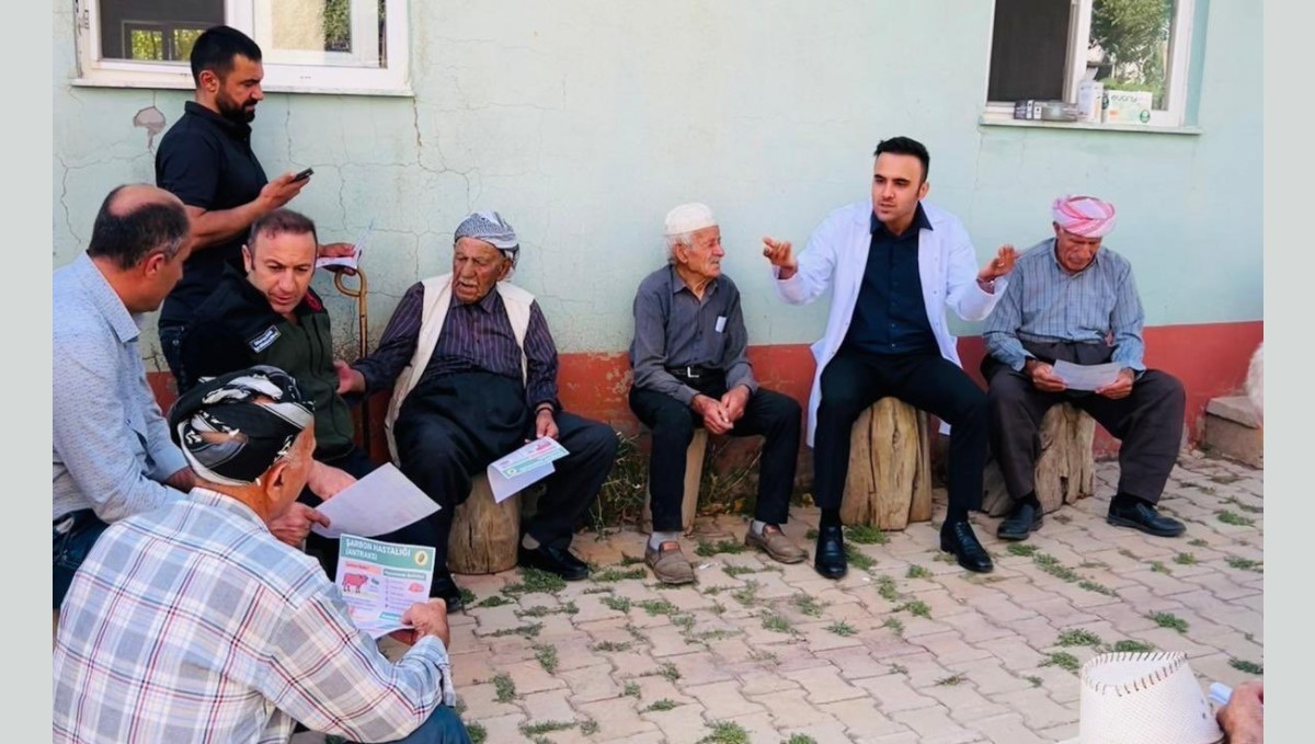 Vatandaşlara şarbon ve korunma yolları anlatıldı