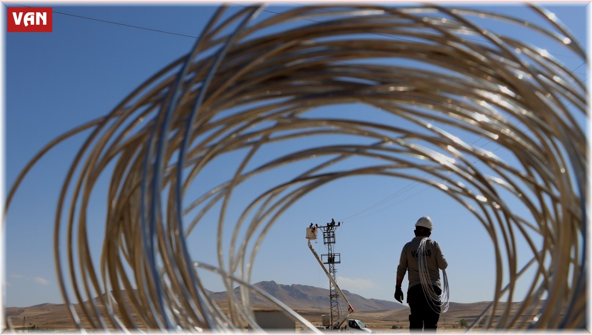 VEDAŞ, kırsal bölgelerdeki enerji hatlarını yeniliyor
