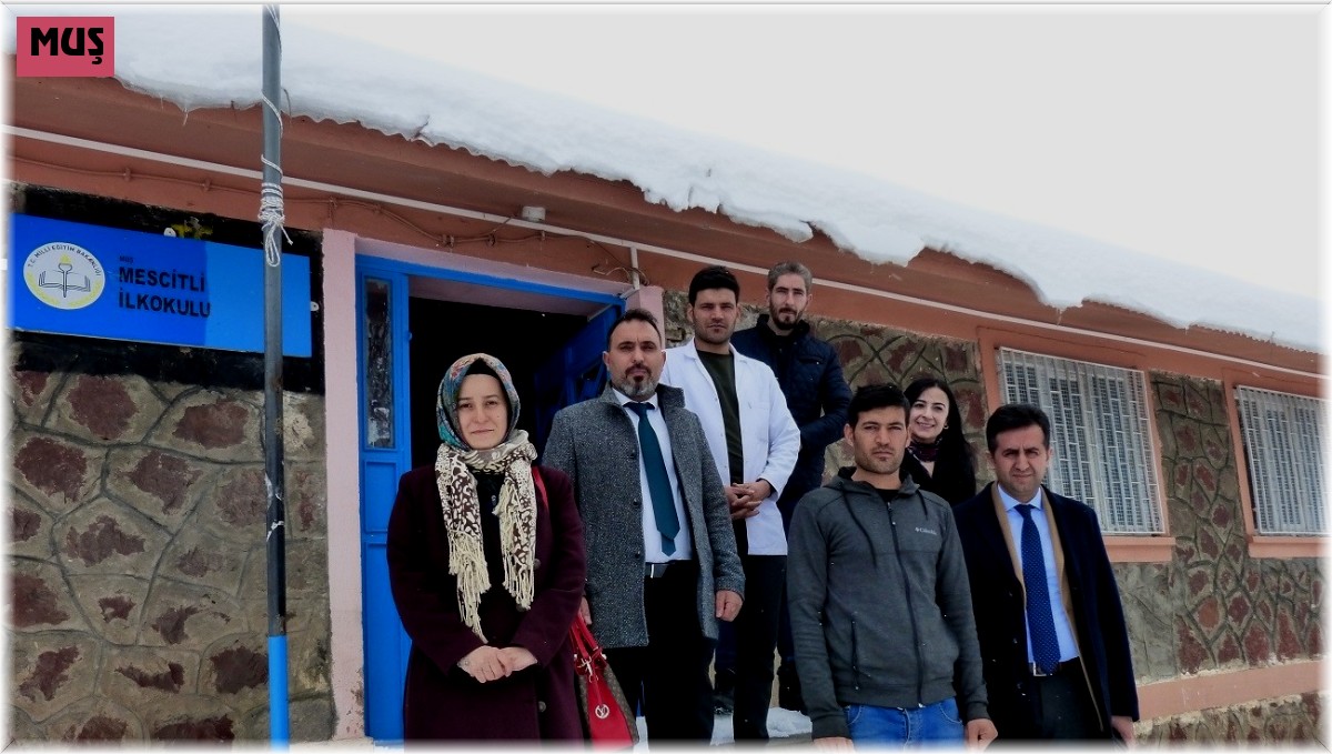 VEDAŞ köy çocuklarını sevindirmeye devam ediyor