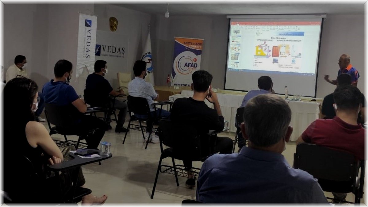 VEDAŞ personeline afet farkındalık eğitimi verildi