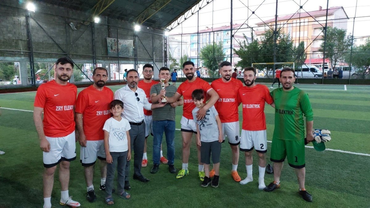 VEDAŞ'tan futbol turnuvası